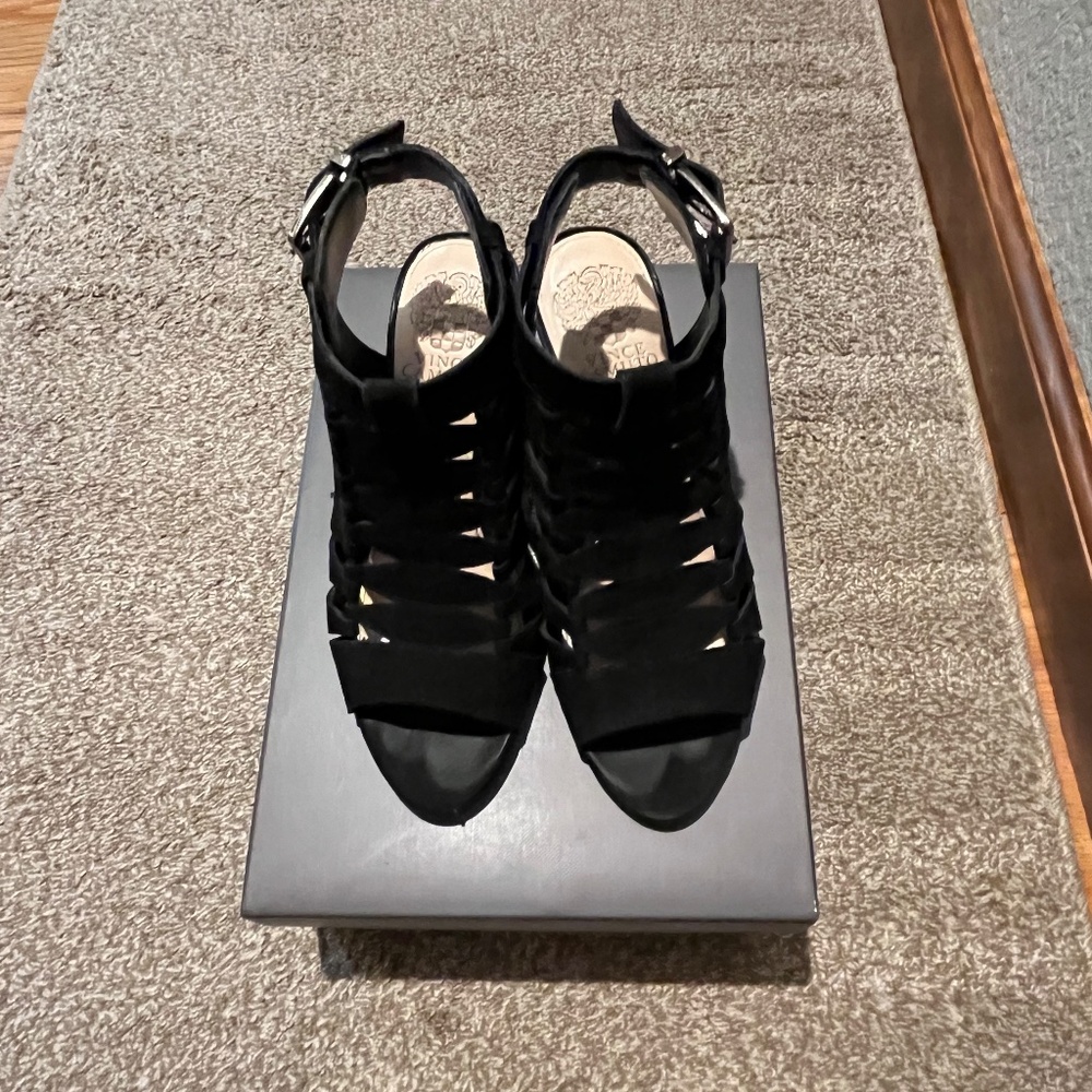 Vince Camuto Elika Black Nubuck Heel Sandals, size 7M